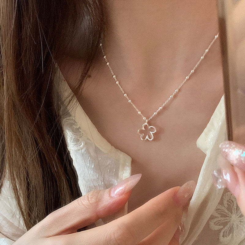 Hollow Flower Pendant Beaded Necklace - DippedShop Wholesale - #4419