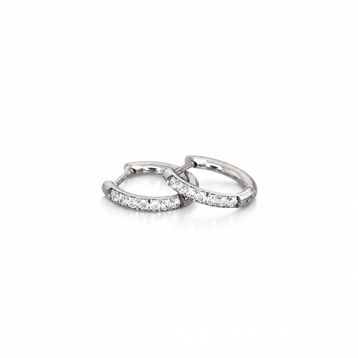 Elegant Rhinestones D-shape Hoop Earring 6W6JER576