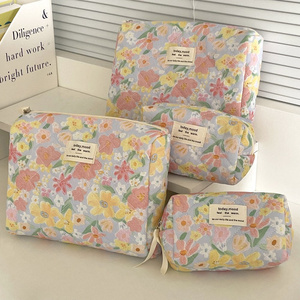 Cute Flower Print Make Up Bag DP25A550