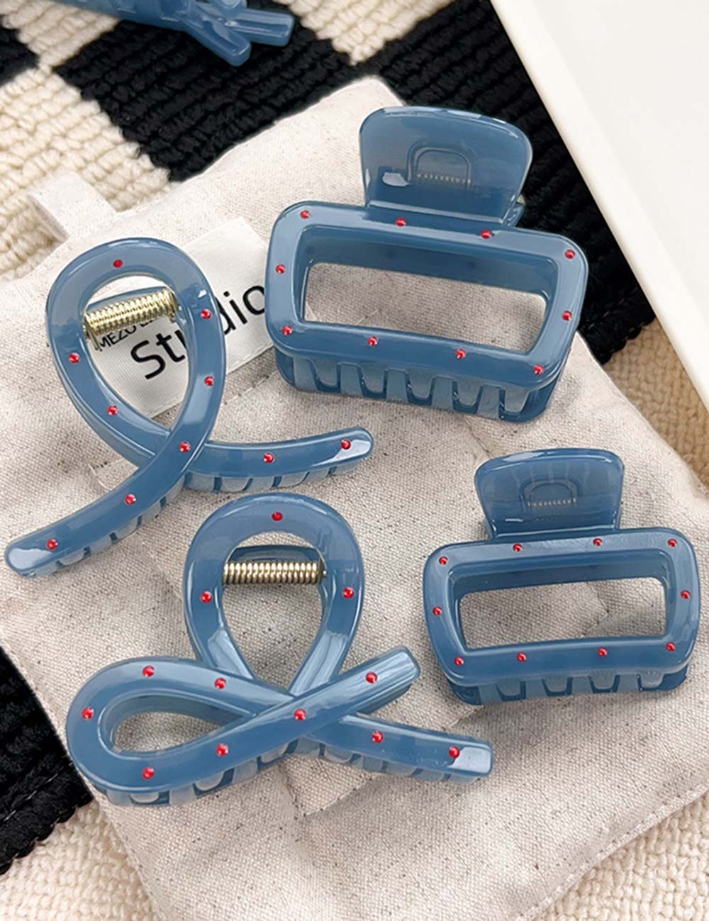 Blue Polka Dot Pattern Vintage Hair Claw DP25B958