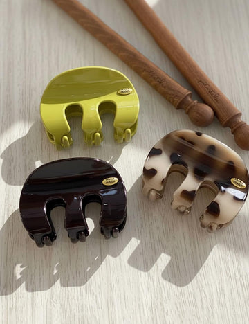 Simple Solid Color Small Hair Claw DP25F990