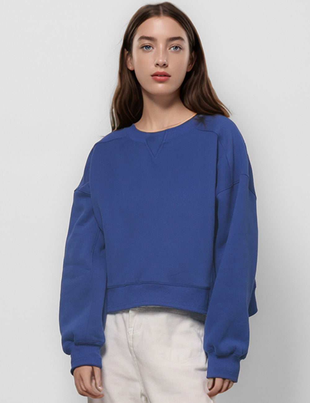 Solid Color Round Neck Loose Pullover Sweatshirt DPT4749