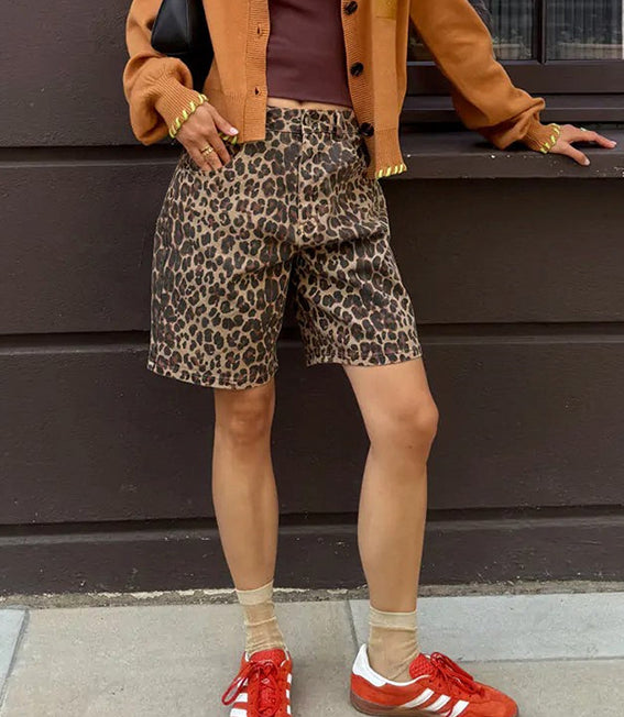 Distressed Leopard Print Bermuda Shorts DP25B702