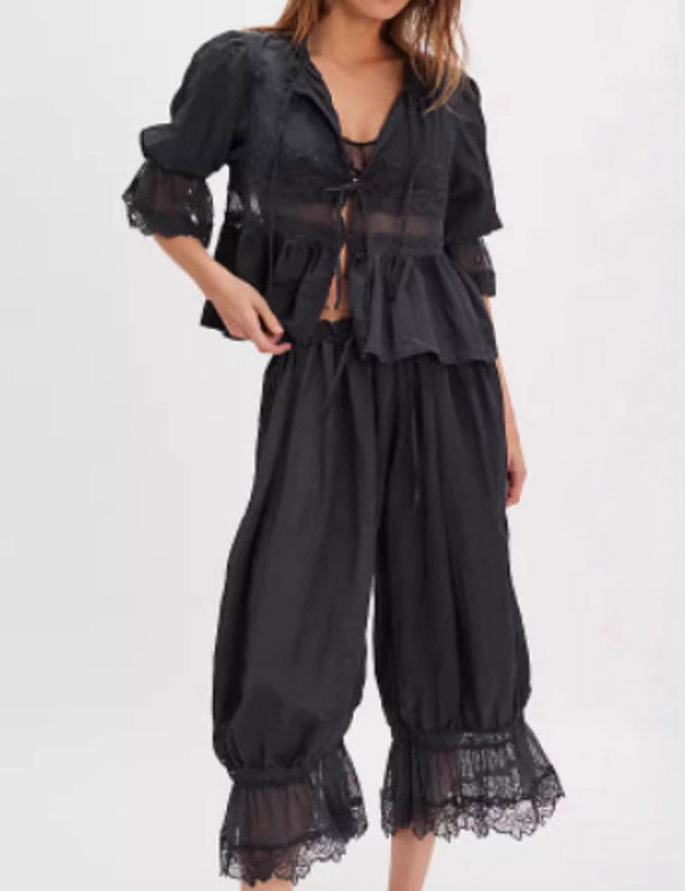 2 Pcs Hollow Lace Tie Front Sleepwear Set DP25F866