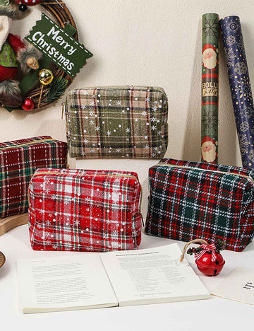 Vintage Christmas Plaid Snowflake Makeup Bag DP25H476