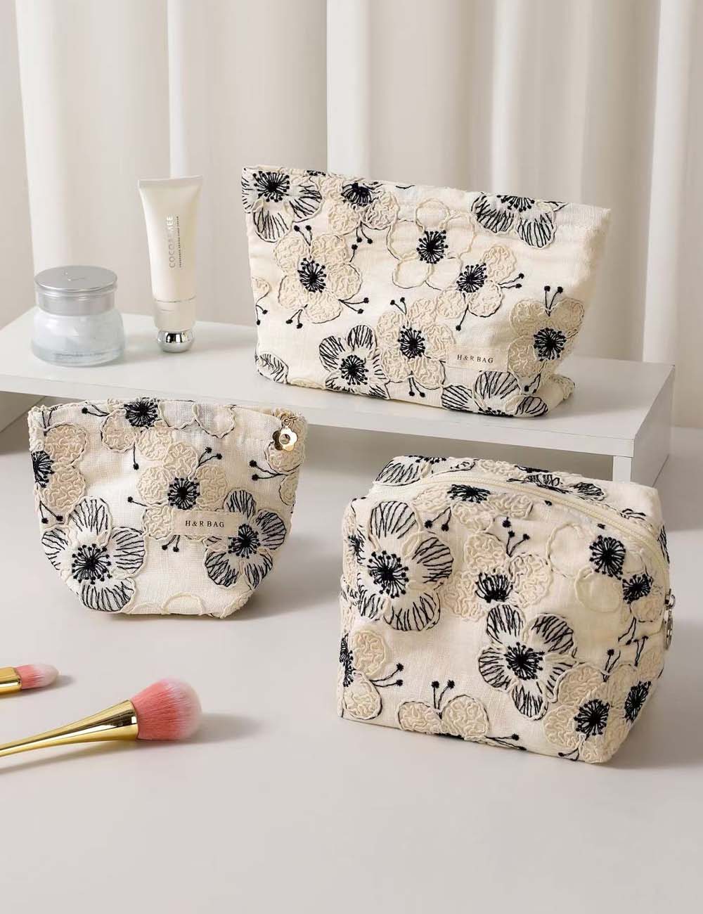 Retro Floral Cosmetic Bag - DippedShop Wholesale - #8659
