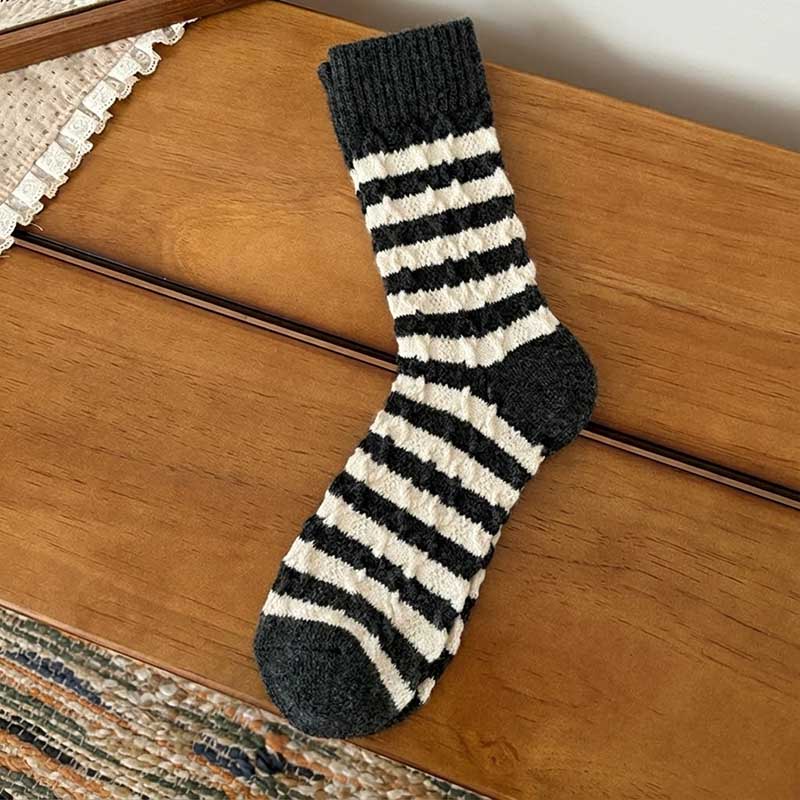 Casual Color Block Striped Warm Crew Socks DP25H531