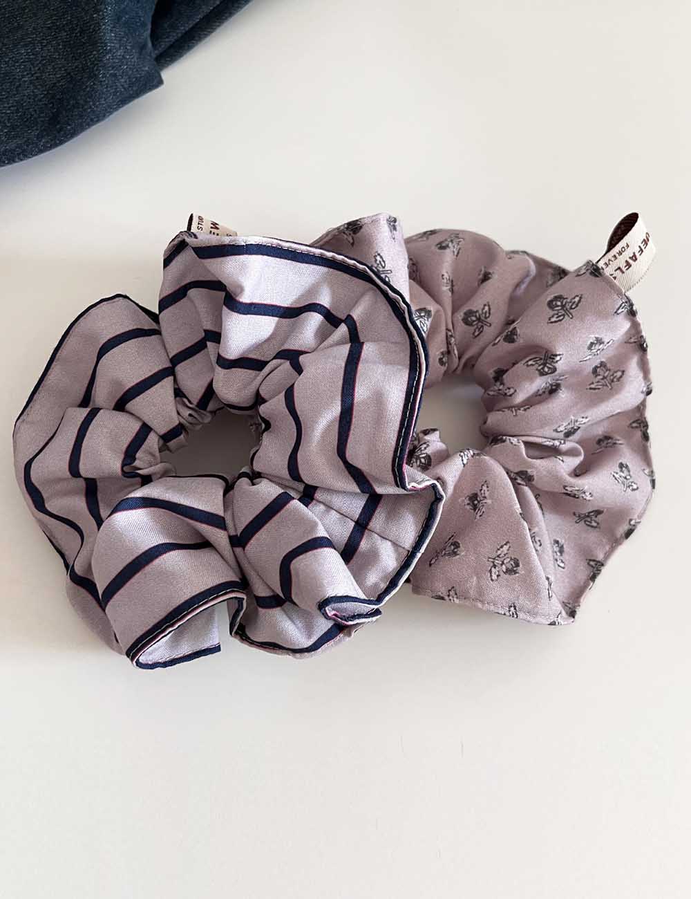 Striped Floral Sweet Scrunchie Hair Tie DP25G404