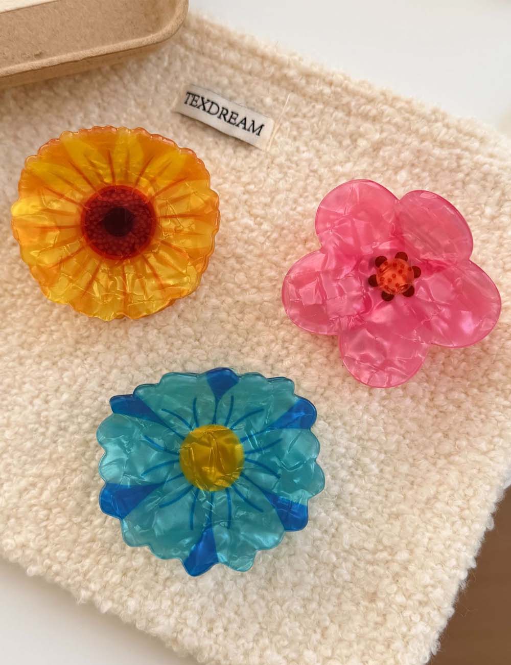 Flower Hair Claws - DippedShop Wholesale - #9459