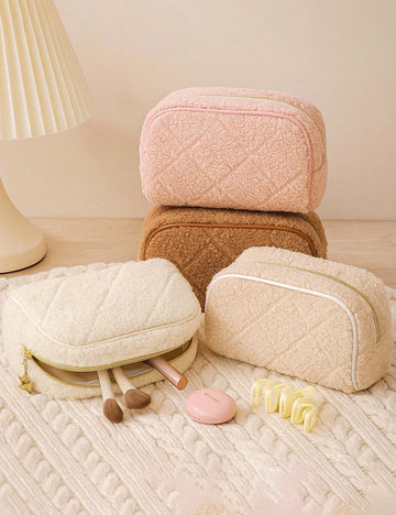 Fuzzy Plush Cute Mini Portable Makeup Bag DP25H568