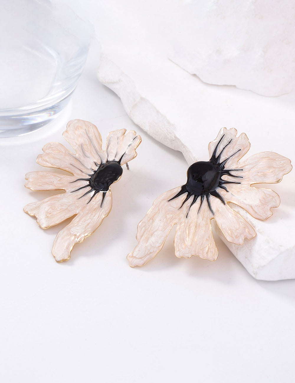 Vintage Flower Stud Earrings - DippedShop Wholesale - #3219