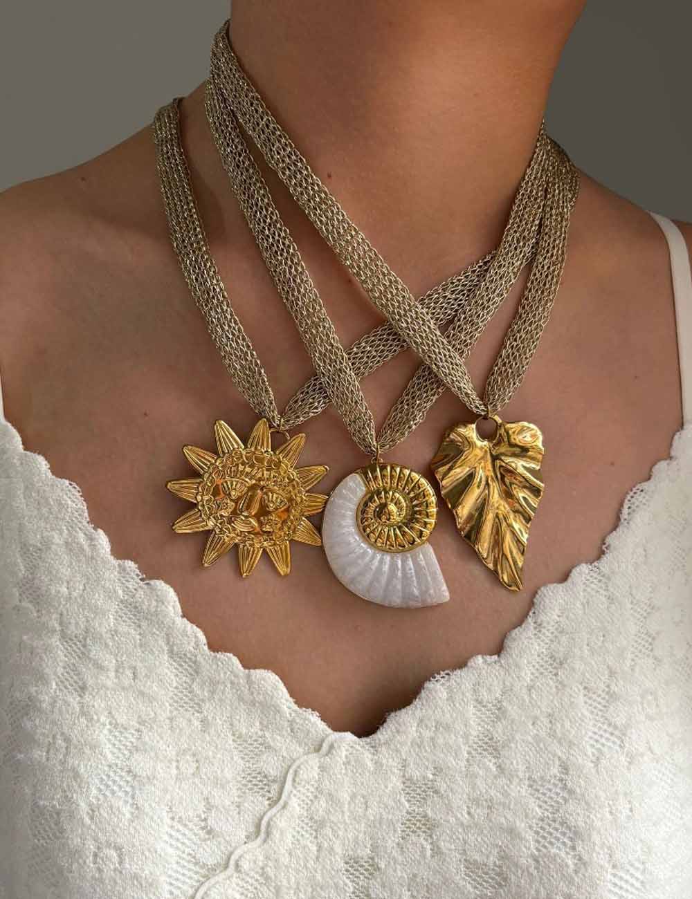 Chunky Gold Plated Statement Pendant Necklace  DP25E821