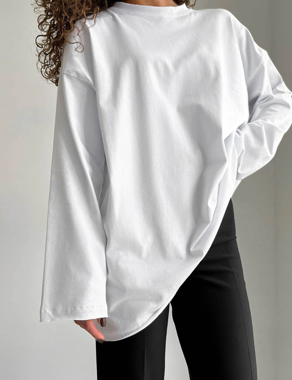 Simple Distressed Crew Neck Long Sleeve Top DP25E425