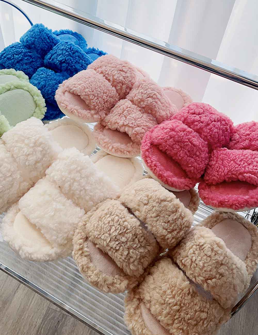 Fluffy Fuzzy Slippers - DippedShop Wholesale - #0131