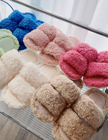 Fluffy Fuzzy Slippers - DippedShop Wholesale - #0131