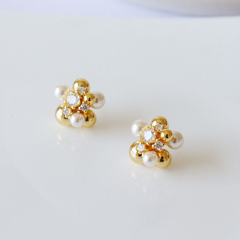 Flower Cubic Zirconia Pearl Stud Earrings DP25E709
