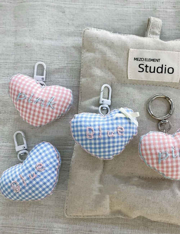 Sweet  Checkered Heart Pendant Bag Charm DP25F587