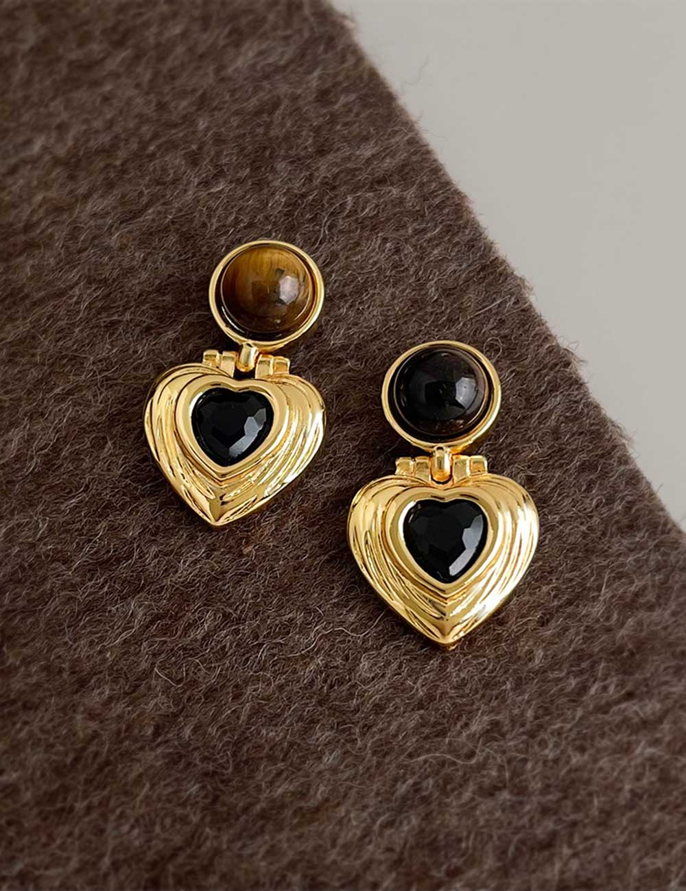 Retro Gold Heart Earrings - DippedShop Wholesale - #7251