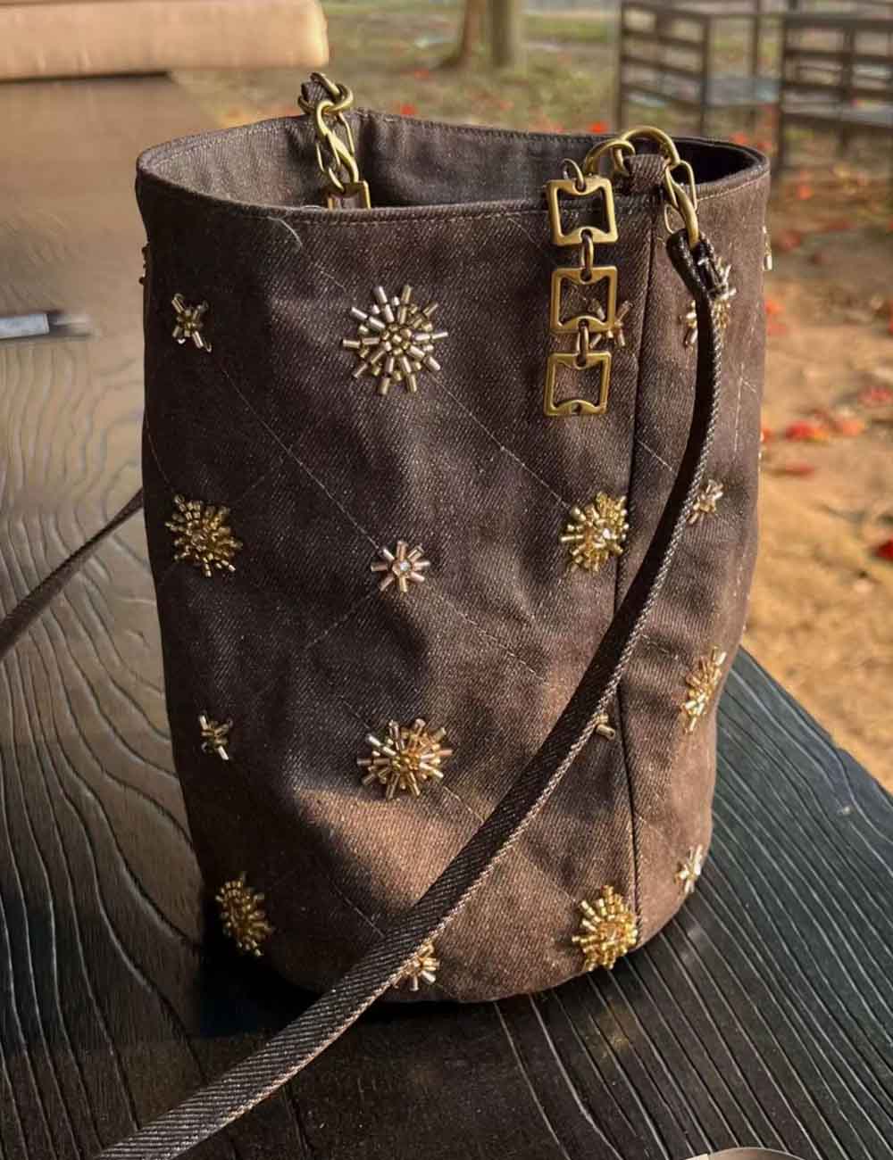 Vintage Studded Denim Shoulder Bucket bag DP25G643