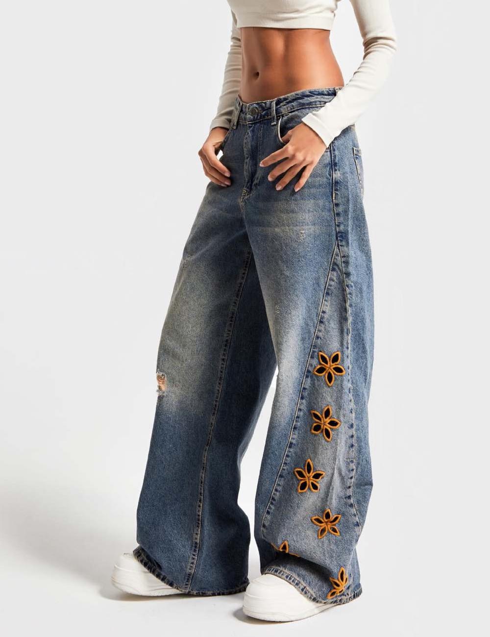 High Waist Flower Embroidered Wide Leg Jeans DP25G689