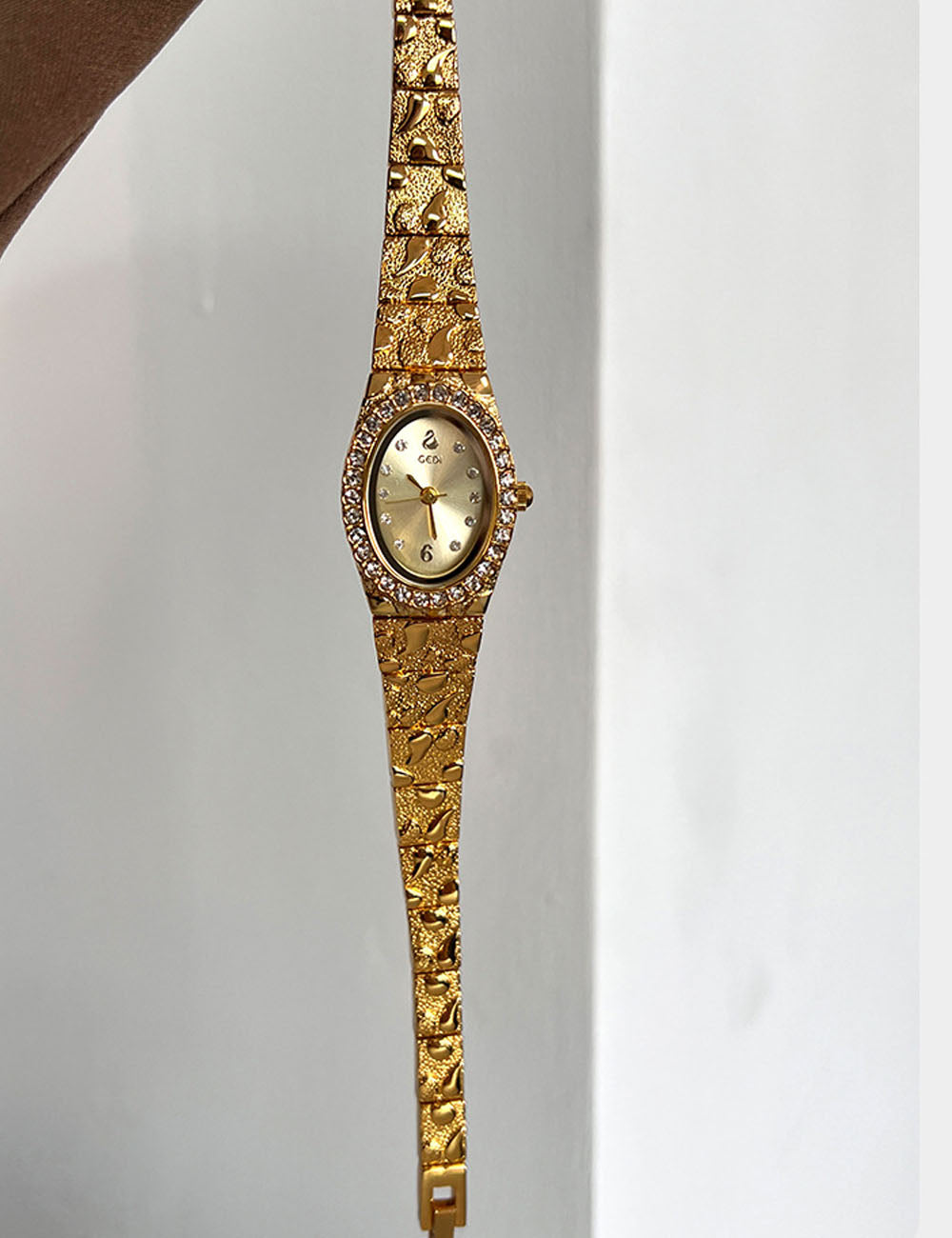 Rhinestone Analog Dress Watch - DippedShop Wholesale - #9347
