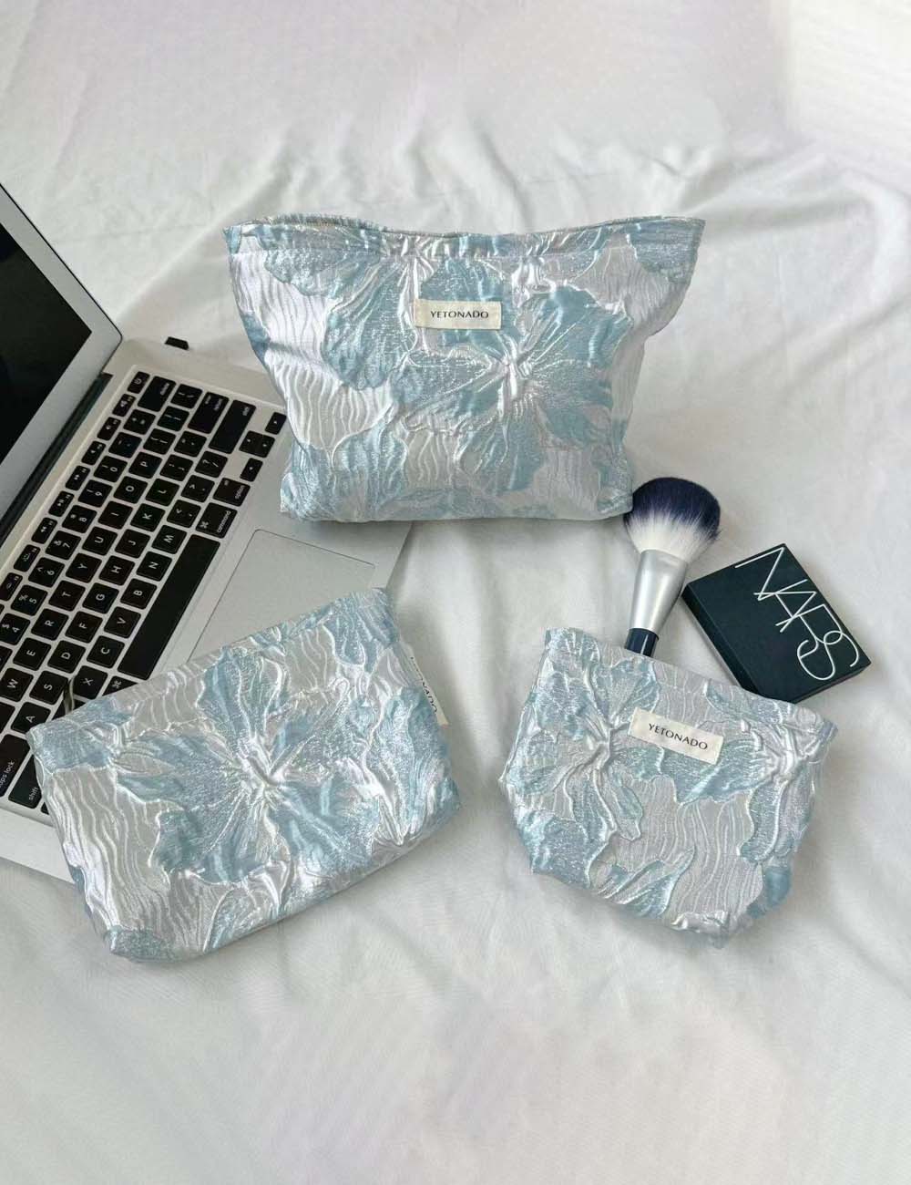 3D Flower Cosmetic Bag - DippedShop Wholesale - #9443