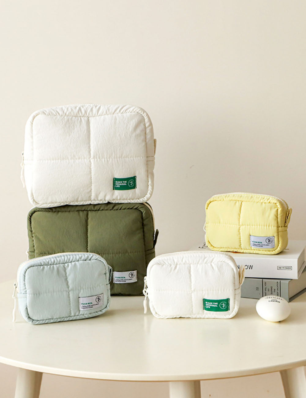 Solid Color Nylon Waterproof Makeup Bag DP25E849
