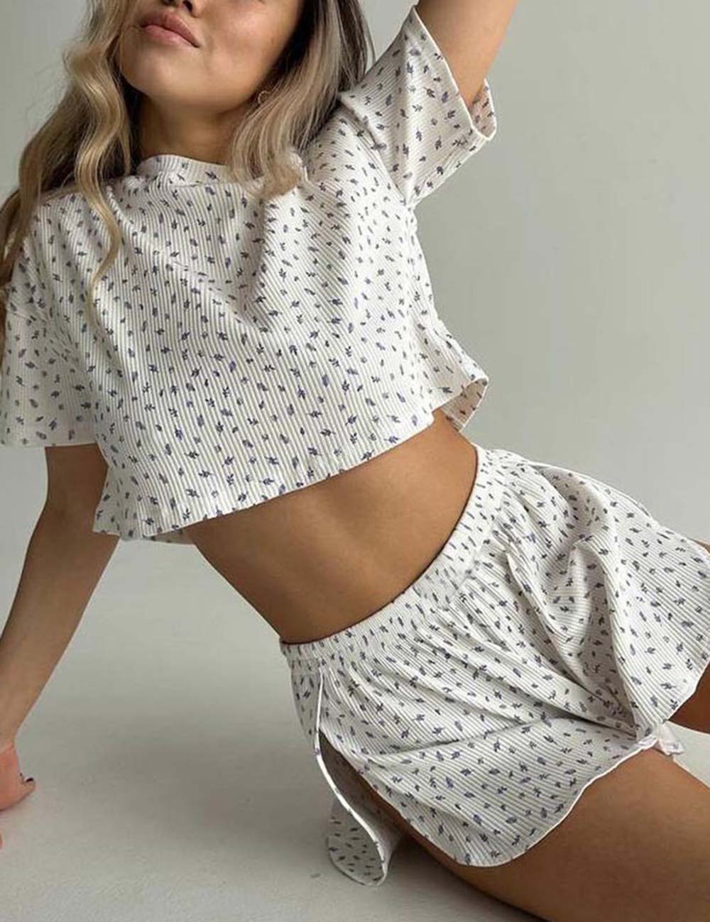 Floral Round Neck Top Shorts Loungewear Set DP25F483