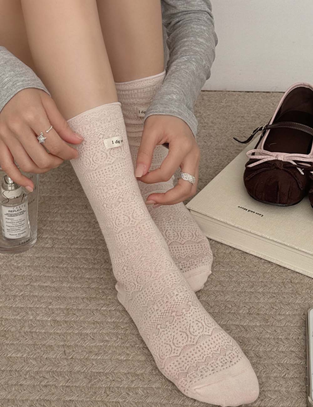 Minimalist Solid Crew Socks - DippedShop Wholesale - #4371
