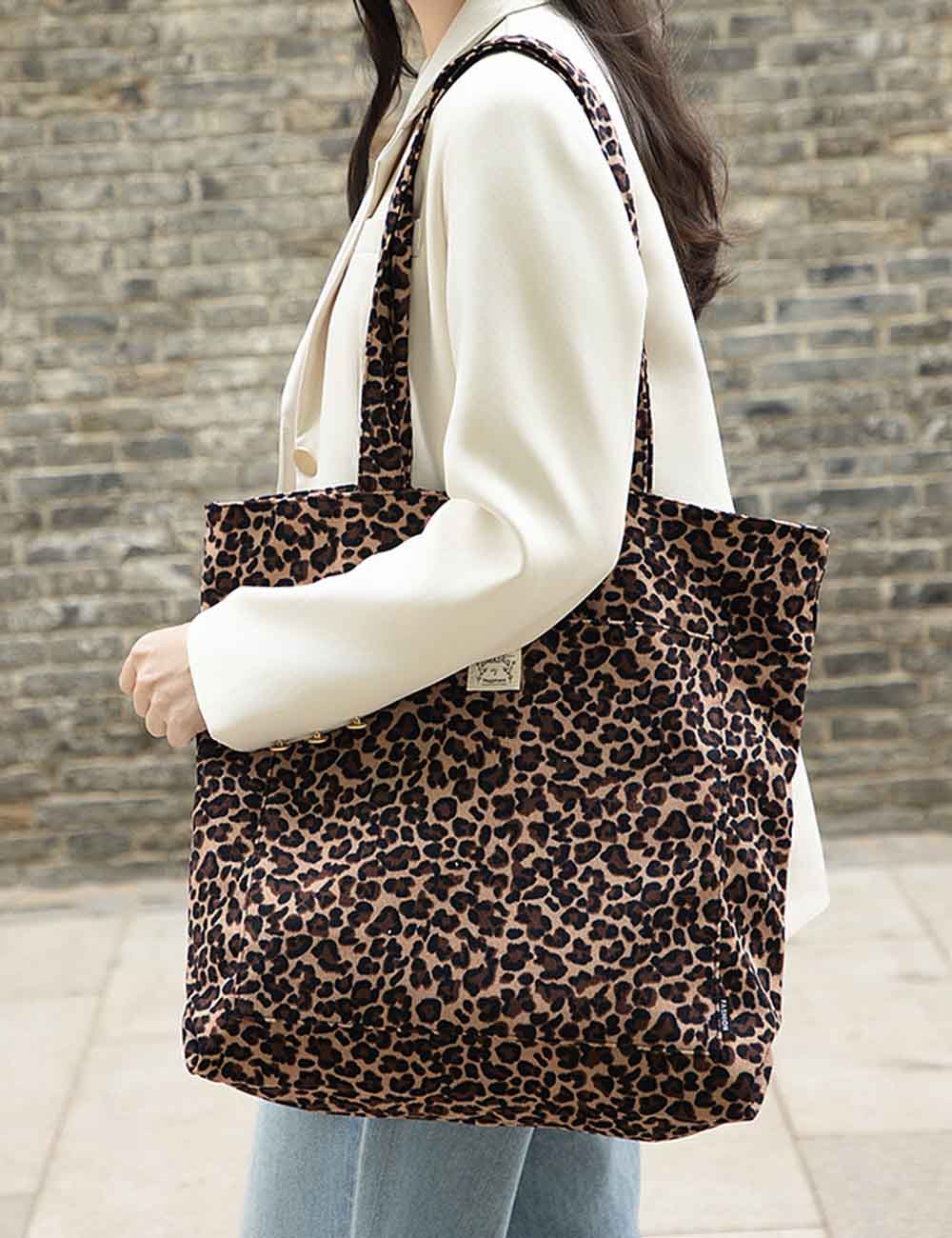 Casual Corduroy Leopard Print Shoulder Bag DP25G640