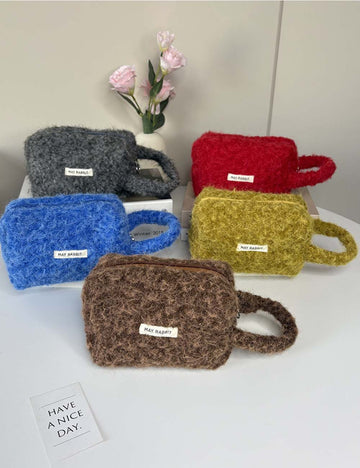 Simple Plush Solid Color Cosmetic Bag With Handle DP25H569