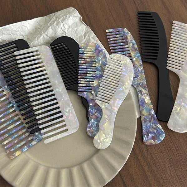 Portable Mini Acrylic Hair Comb DP25E693
