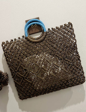 Simple Versatile Hollow Handwoven Bag DP25B480