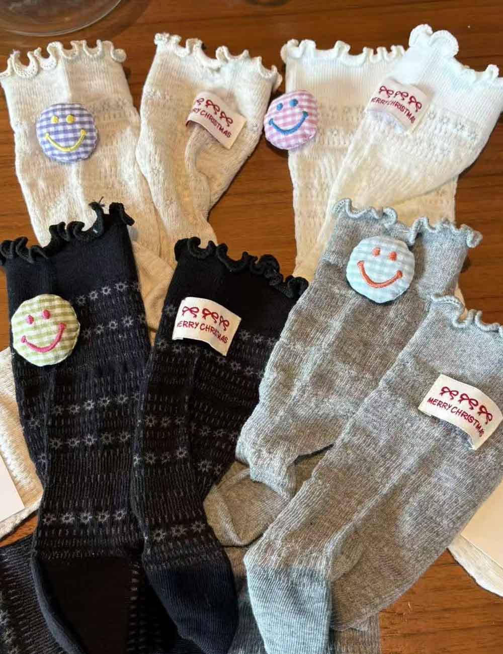 3D Smiley Ruffle Socks - DippedShop Wholesale - #1523