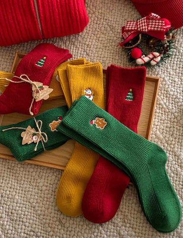 Winter Cartoon Embroidered Soft Christmas Crew Socks DP25G760