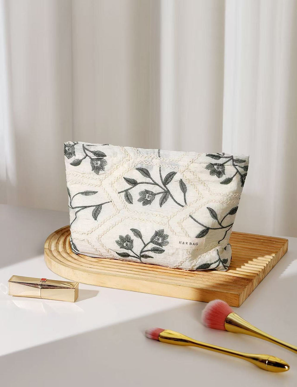 Vintage Floral Cosmetic Bag - DippedShop Wholesale - #8675