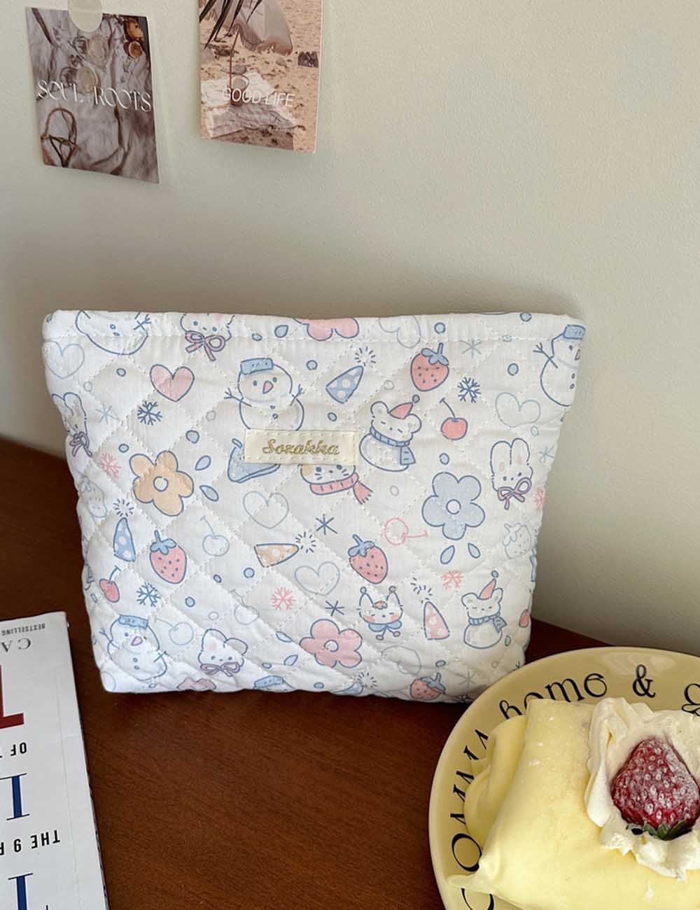 Cute Soft Large Capacity Portable Makeup Bag DP25E845