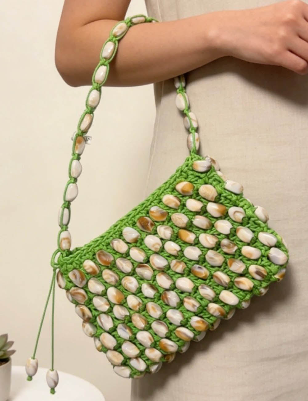 Beaded Woven Shoulder Bag - DippedShop Wholesale - #0003