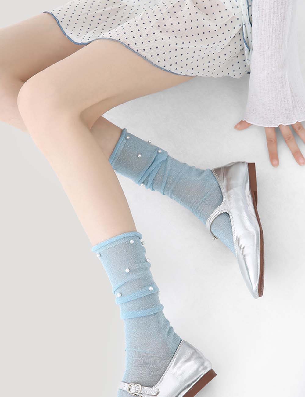 Minimalist Pearl Crew Socks - DippedShop Wholesale - #8355
