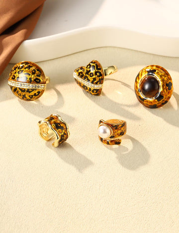 Vintage Enamel Leopard Print Heart Ring DP25F774