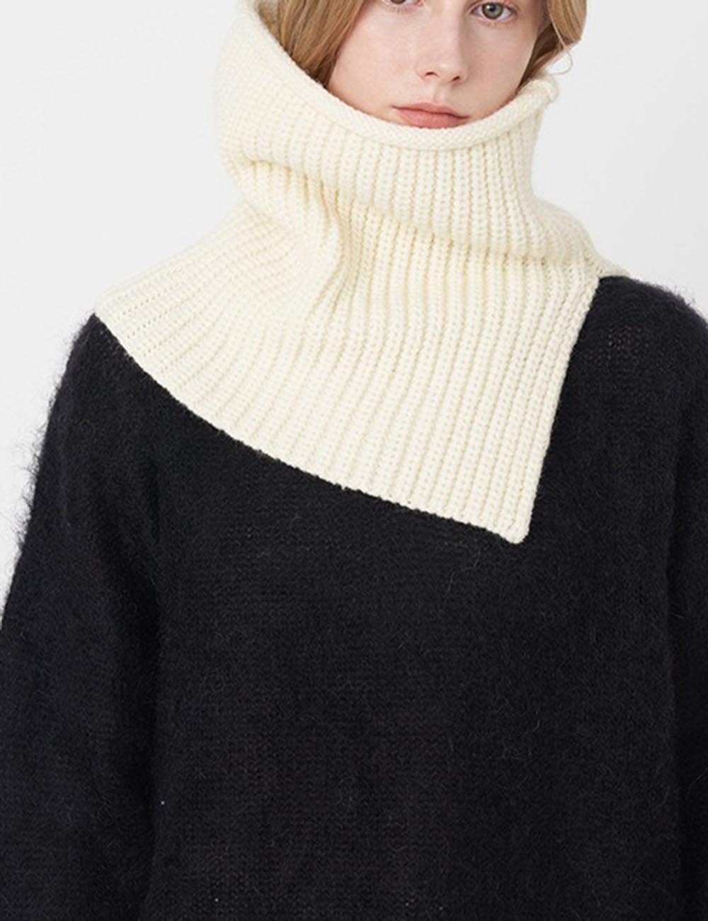 Ribbed Solid Color Knit Neck Split Scarf DP25F442